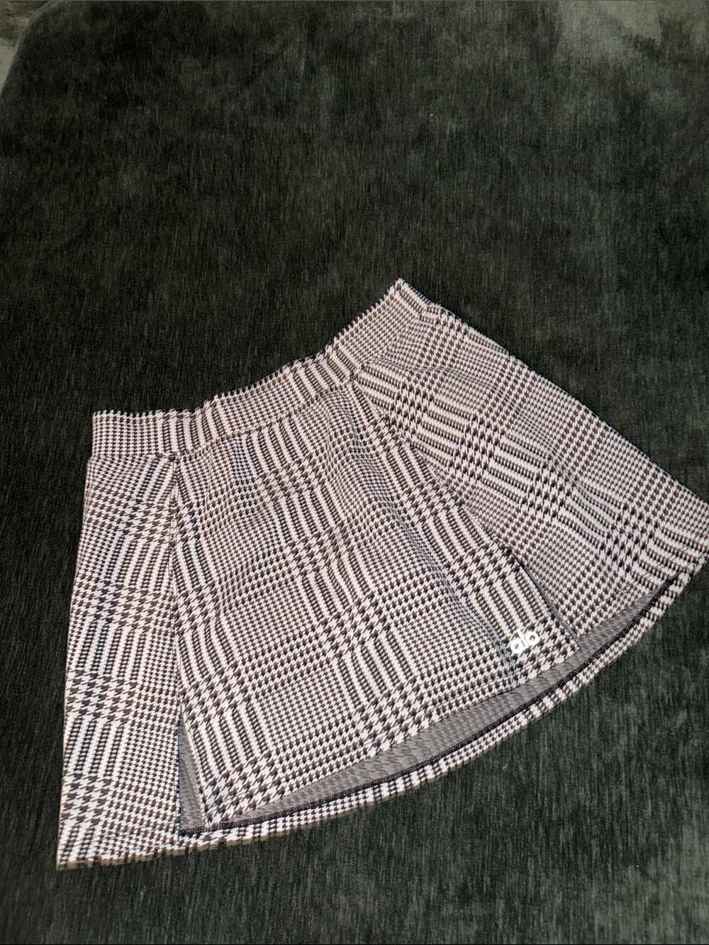Alo houndstooth skirt